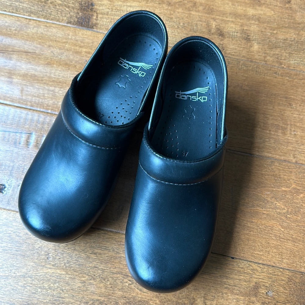 Dansko Women’s Professional - Black Leather - Size 37